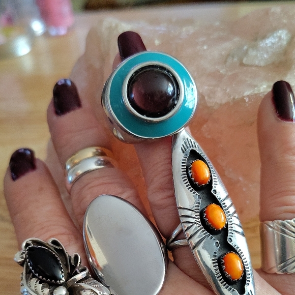 Beautiful Ring - Picture 5 of 5